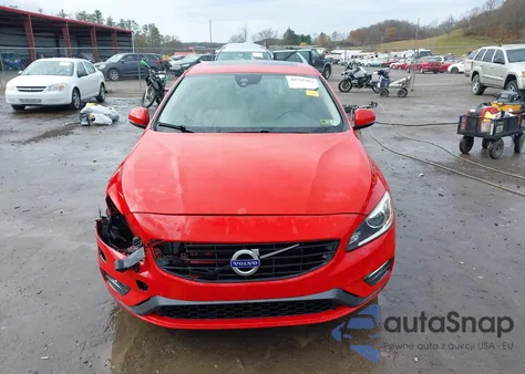 2017 Volvo S60 T5 Dynamic z USA, uszkodzony, nr VIN YV140MTL8H2429055